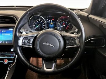 Jaguar XE 2.0i Landmark Auto Euro 6 (s/s) 4dr