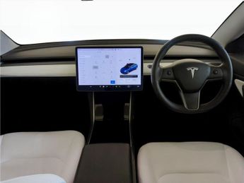 Tesla Model 3 Standard Range Plus Auto RWD 4dr