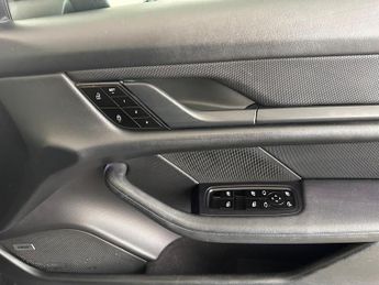 Porsche Taycan Performance Plus 93.4kWh Auto RWD 4dr