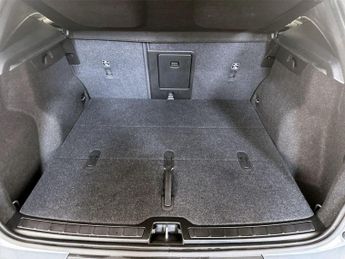 Volvo XC40 Recharge Twin 78kWh Pro Auto AWD 5dr