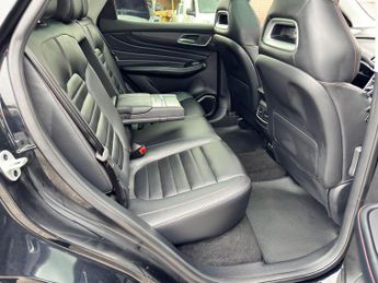 MG MG HS 1.5 T-GDI 16.6 kWh Exclusive Auto Euro 6 (s/s) 5dr
