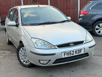 Ford Focus 1.6i 16v Ghia 5dr