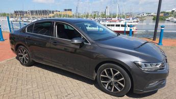 Volkswagen Passat 1.6 TDI SEL DSG Euro 6 (s/s) 4dr