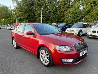 Skoda Octavia 1.6 TDI Elegance DSG Euro 5 (s/s) 5dr