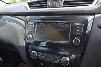 Nissan Qashqai 1.3 DIG-T Acenta Premium Euro 6 (s/s) 5dr
