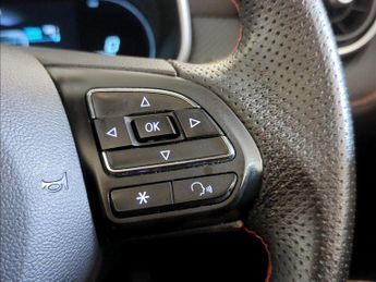 MG MG ZS 51.1kWh Trophy Auto 5dr