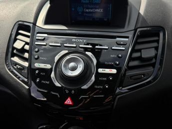 Ford Fiesta 1.0T EcoBoost Titanium Powershift Euro 5 5dr