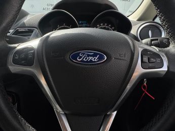Ford Fiesta 1.0T EcoBoost Titanium Powershift Euro 5 5dr