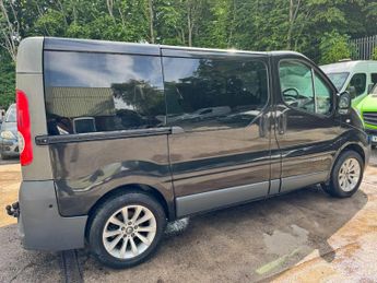 Renault Trafic 2.0 dCi SL27 Sport Crew Van QS6 L1 H1 4dr (Phase 3)