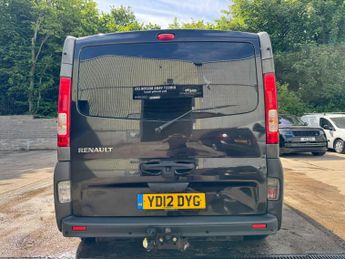 Renault Trafic 2.0 dCi SL27 Sport Crew Van QS6 L1 H1 4dr (Phase 3)