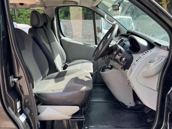 Renault Trafic 2.0 dCi SL27 Sport Crew Van QS6 L1 H1 4dr (Phase 3)