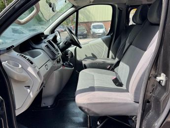 Renault Trafic 2.0 dCi SL27 Sport Crew Van QS6 L1 H1 4dr (Phase 3)