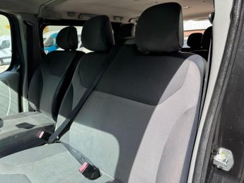 Renault Trafic 2.0 dCi SL27 Sport Crew Van QS6 L1 H1 4dr (Phase 3)