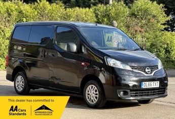 Nissan NV200 1.5 dCi Tekna SWB Euro 6 6dr
