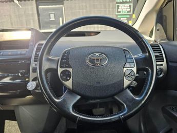 Toyota Prius 1.5 T Spirit CVT 5dr