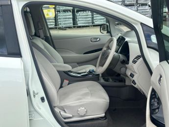 Nissan Leaf 24kWh Auto 5dr
