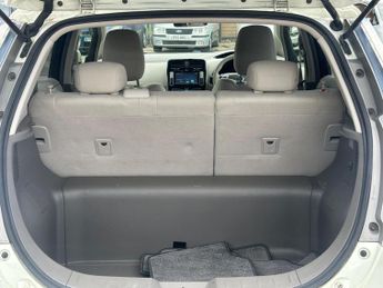 Nissan Leaf 24kWh Auto 5dr