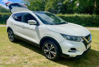 Nissan Qashqai 1.2 DIG-T N-Connecta Euro 6 (s/s) 5dr
