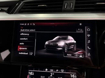 Audi e-tron 50 Black Edition Auto quattro 5dr 71.2kWh