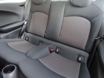 MINI Hatch 1.5 Cooper Auto Euro 6 (s/s) 3dr