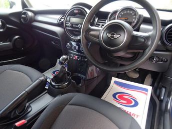 MINI Hatch 1.5 Cooper Auto Euro 6 (s/s) 3dr