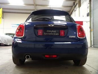 MINI Hatch 1.5 Cooper Auto Euro 6 (s/s) 3dr