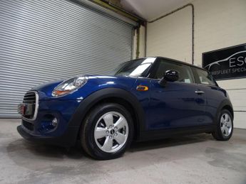 MINI Hatch 1.5 Cooper Auto Euro 6 (s/s) 3dr