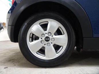 MINI Hatch 1.5 Cooper Auto Euro 6 (s/s) 3dr