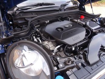 MINI Hatch 1.5 Cooper Auto Euro 6 (s/s) 3dr