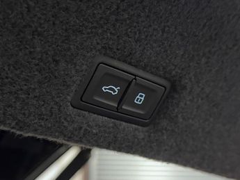 Lamborghini Urus 4.0 V8 BiTurbo SUV 5dr Petrol Auto 4WD Euro 6 (650 ps)