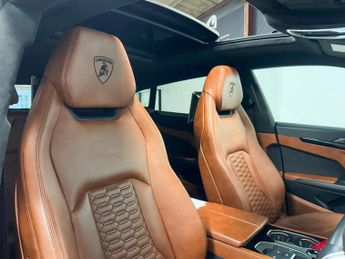 Lamborghini Urus 4.0 V8 BiTurbo SUV 5dr Petrol Auto 4WD Euro 6 (650 ps)