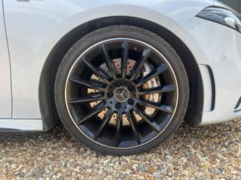 Mercedes-Benz A Class 2.0 A35 AMG (Premium Plus) SpdS DCT 4MATIC Euro 6 (s/s) 5dr