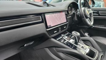 Porsche Cayenne 3.0 V6 E-Hybrid 14.1kWh TiptronicS 4WD Euro 6 (s/s) 5dr (3.6kW C