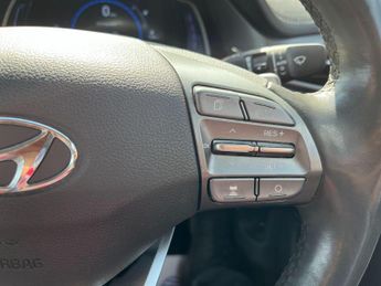 Hyundai IONIQ 38.3kWh Premium Auto 5dr