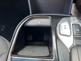 Hyundai IONIQ 38.3kWh Premium Auto 5dr