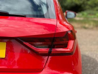 Audi A1 1.0 TFSI 30 S line Sportback S Tronic Euro 6 (s/s) 5dr