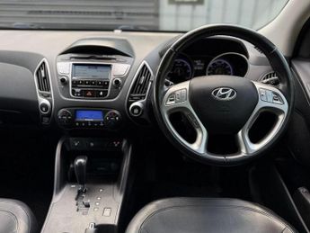 HYUNDAI IX35 2.0 CRDi Premium SUV 5dr Diesel Auto 4WD Euro 5 (184 ps)