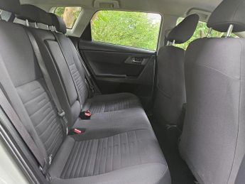 Toyota Auris 1.8 VVT-h Icon Tech CVT Euro 6 (s/s) 5dr