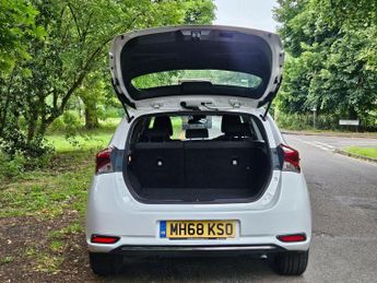 Toyota Auris 1.8 VVT-h Icon Tech CVT Euro 6 (s/s) 5dr
