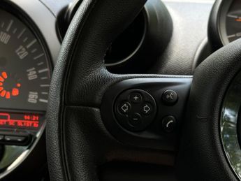 MINI Paceman 1.6 Cooper Auto Euro 5 3dr