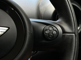MINI Paceman 1.6 Cooper Auto Euro 5 3dr