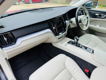 Volvo V60 2.0 D4 Momentum Plus Auto Euro 6 (s/s) 5dr
