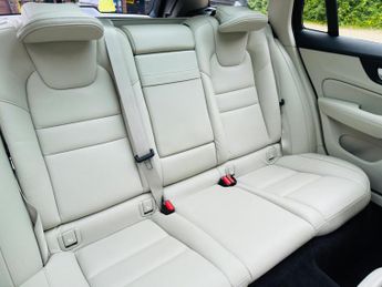 Volvo V60 2.0 D4 Momentum Plus Auto Euro 6 (s/s) 5dr