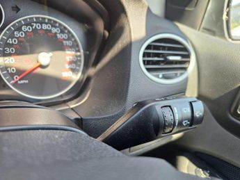 Ford Focus 1.6 Zetec Climate 5dr