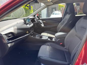 Nissan Qashqai 1.3 DIG-T MHEV N-Connecta XTRON Euro 6 (s/s) 5dr