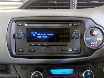 Toyota Yaris 1.5 VVT-h Active E-CVT Euro 6 (s/s) 5dr