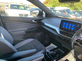Volkswagen ID.4 Pro Performance 77kWh Life Auto 5dr