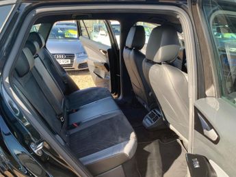 Volkswagen ID.4 Pro Performance 77kWh Life Auto 5dr