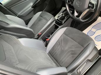 Volkswagen ID.4 Pro Performance 77kWh Life Auto 5dr