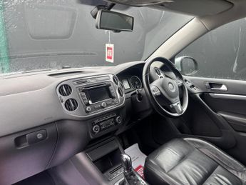 Volkswagen Tiguan 2.0 TDI BlueMotion Tech Match DSG 4WD Euro 5 (s/s) 5dr